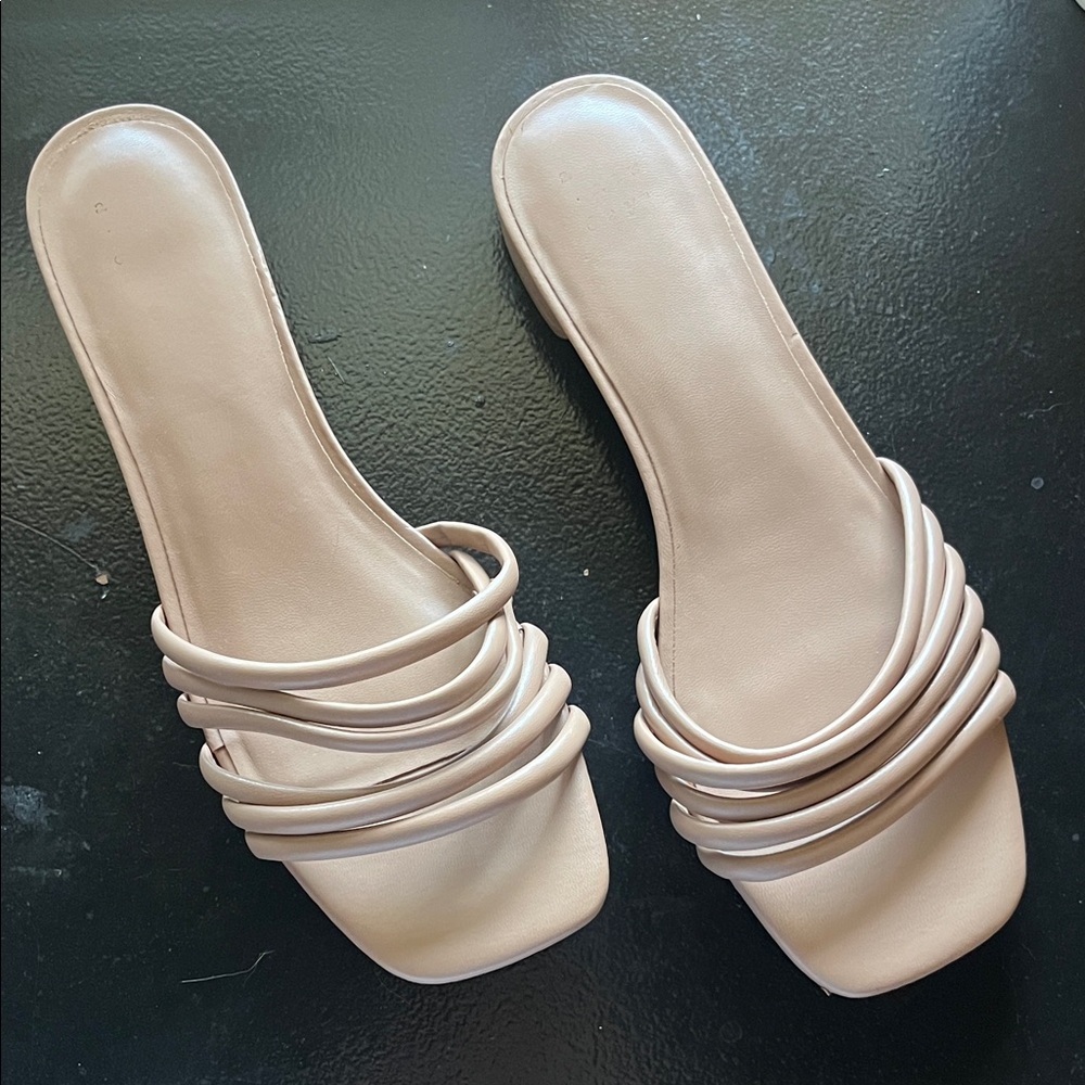 Elegant Cream Women's Slide Sandals